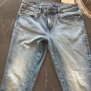 Men’s athletic skinny jeans